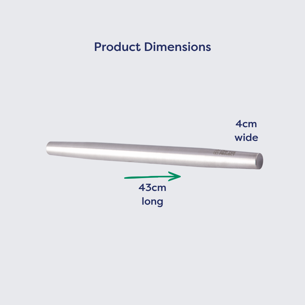 Stainless steel rolling pin measuring 43 cm long and 4 cm wide, displayed with dimensions labeled.